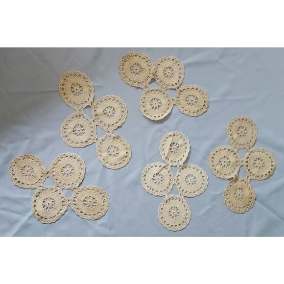 Vintage Lot of 8 Crochet Doily Doilies Lace Circle Ivory Scalloped Edges Cottage - Picture 4 of 5